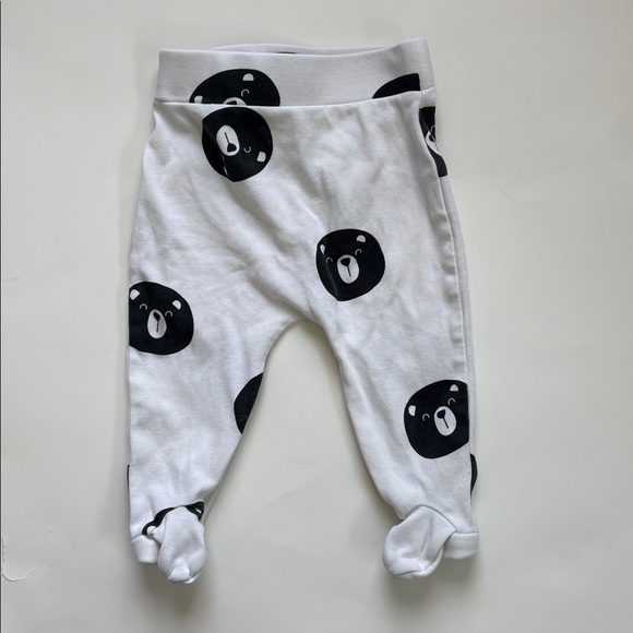 Tun Tun Welcome Home Baby 2 piece set black white bears 0-3 months neutral - Picture 6 of 7